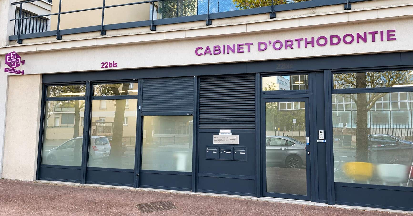 Devanture du cabinet d'orthodontie du Dr Soheili à Nanterre, commune voisine de Suresnes