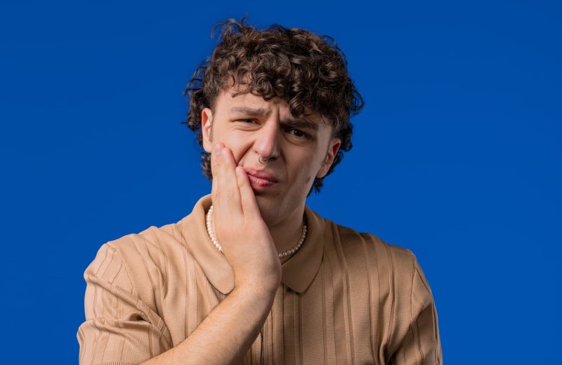 Douleur avec un appareil dentaire : que faire ?